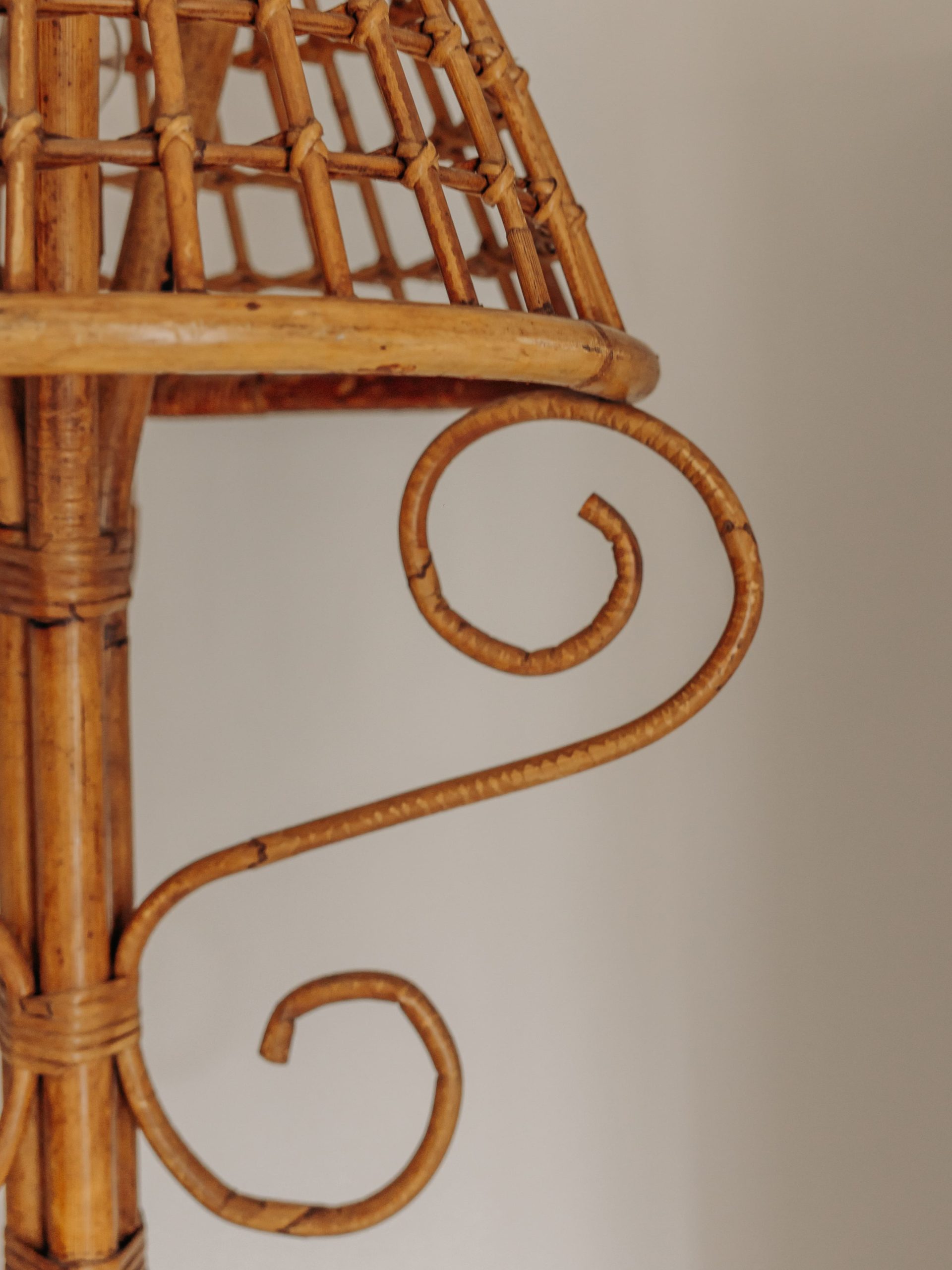 Lampadaire-rotin